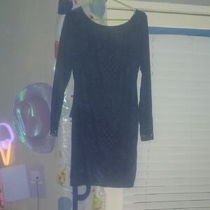 VENUS Chic Black Long Sleeve Dress